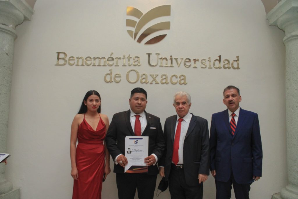 SE GRADUÓ DE MAESTRÍA JHONATAN ADDAEL HERNÁNDEZ MARTÍNEZ