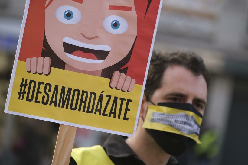 España: siete mordazas y un manto de impunidad llevan siete años restringiendo y debilitando el derecho a la protesta