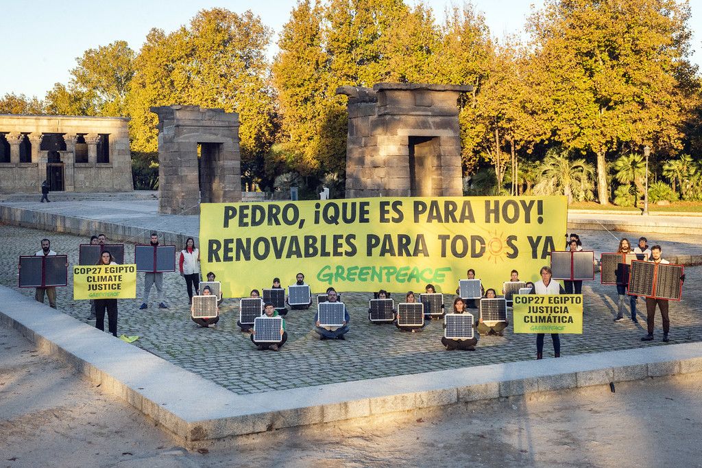 Greenpeace exige el fin de los combustibles fósiles y el uso de renovables