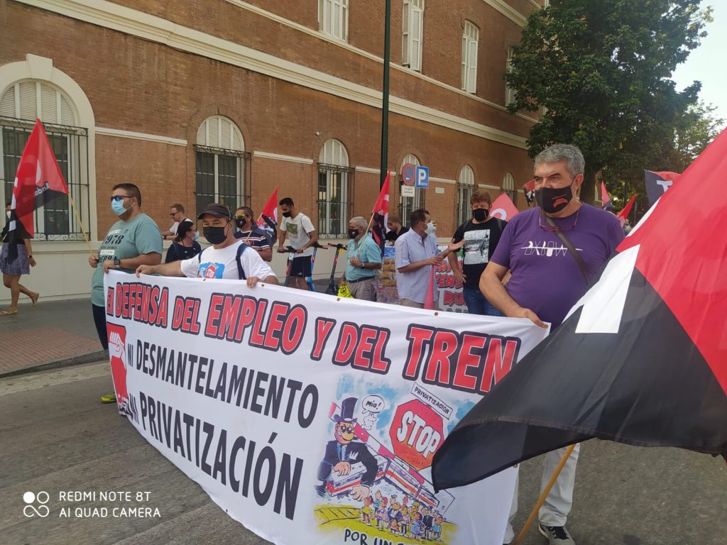 Se Mantiene la Huelga en Renfe pese a las amenazas de la Empresa y el Ministerio