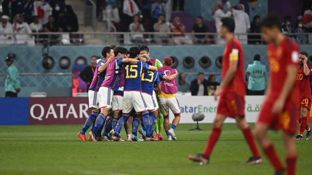 Japón venció a España y se clasificó primero en el Grupo E