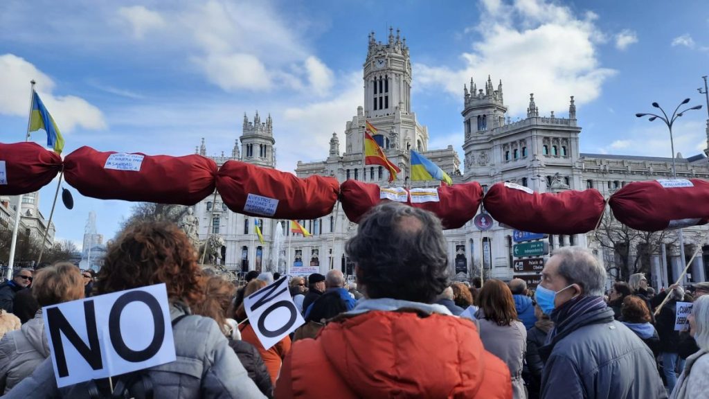 Madrid se levanta y exige sanidad pública y soluciones al plan de Atención Primaria