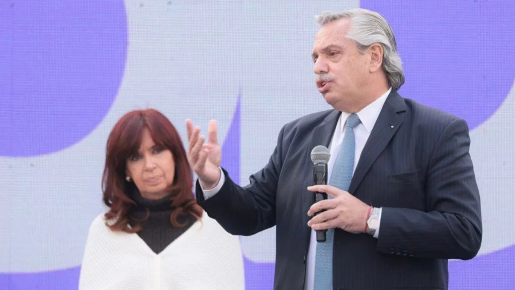 Argentina se dirime entre una crisis política, social y económica
