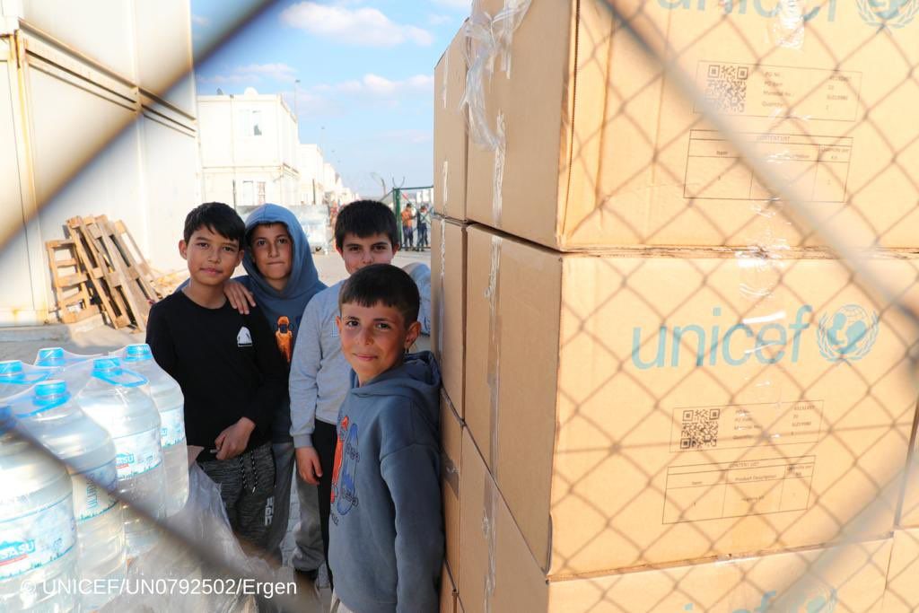 2,5 millones de niños necesitan ayuda en Turquía