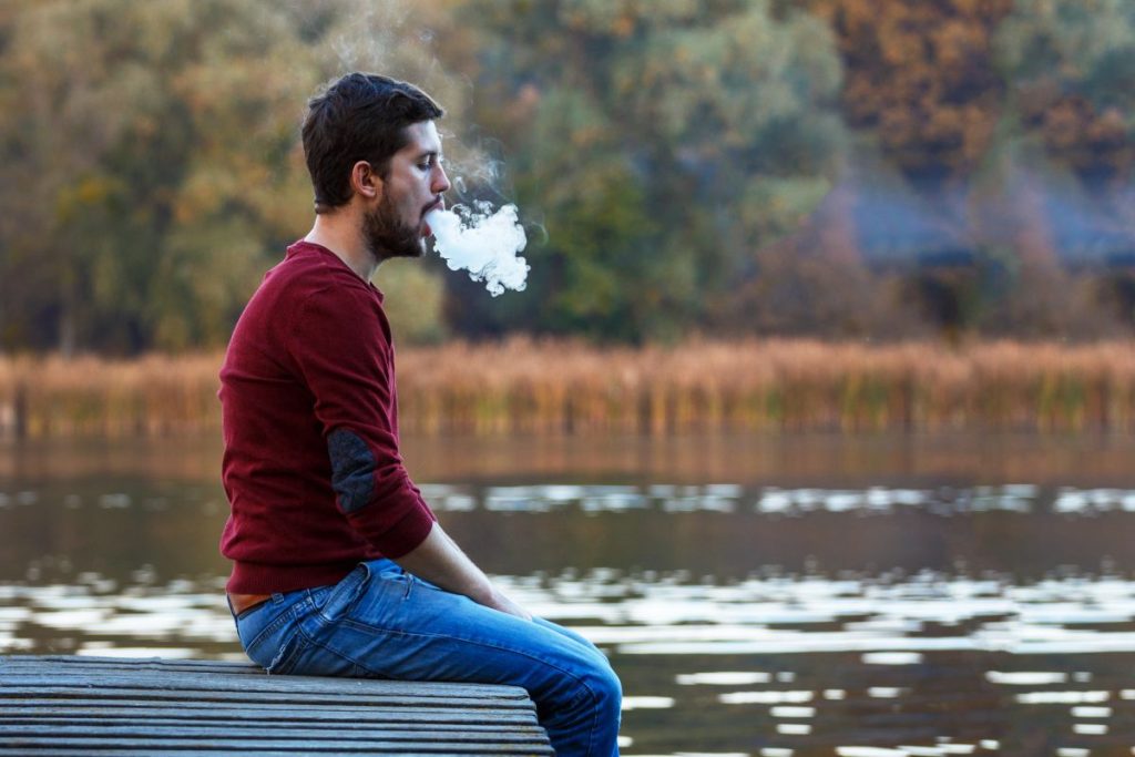 Los vapeadores son “puerta de entrada al tabaco”