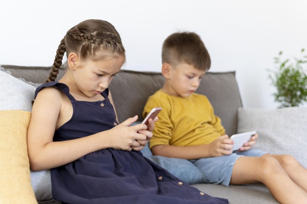 La adicción de los niños a las pantallas aumenta “significativamente” en una década