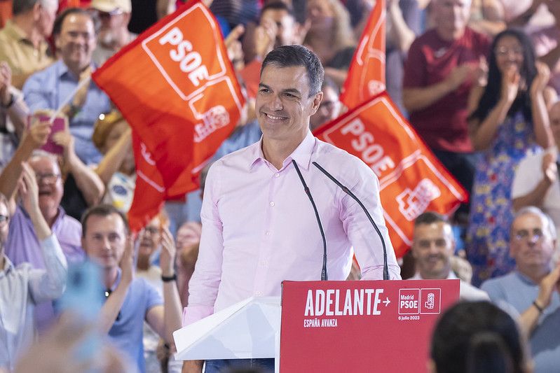 Sánchez busca más apoyo incluso a los descontentos de los pactos del PP