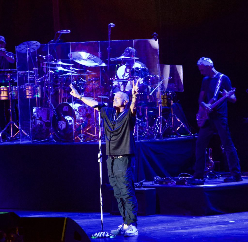 Con un lleno absoluto, Eros Ramazzotti volvió a conquistar al público del Starlite Occident de Marbella