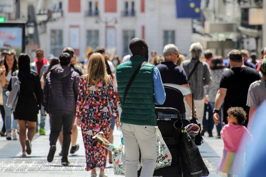 España bate el récord de 48,3 millones de habitantes gracias a las nacionalizaciones españolas