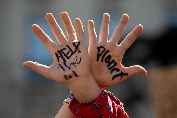 Más de 650 protestas en calles de 60 países piden desde hoy el fin de los combustibles fósiles