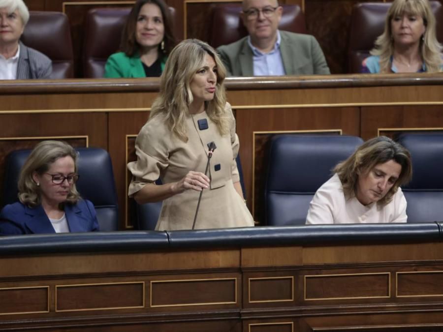Yolanda Díaz reclama a ERC y Junts discreción, responsabilidad y prudencia en la negociación