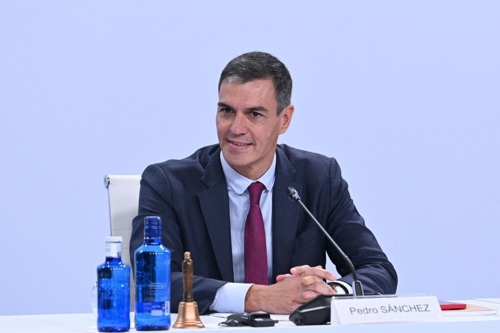 Sánchez reconoce que las negociaciones de la investidura son complejas, pero afirma que «se avanza»
