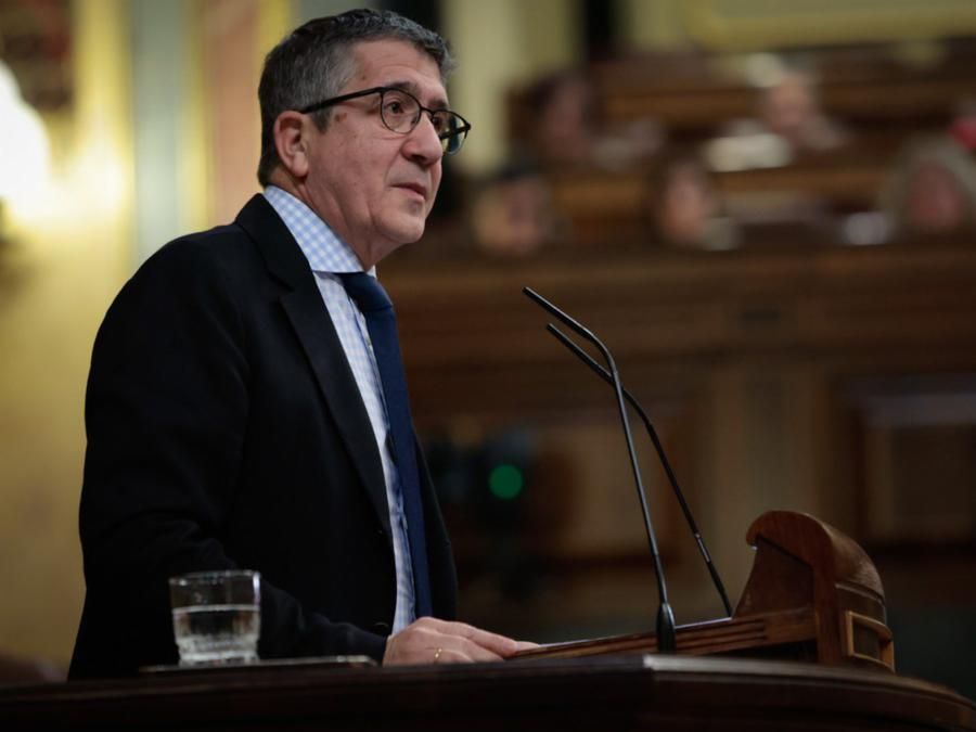 El PSOE avisa al PP: “No sigan alimentando a la bestia porque acabará devorándolos”