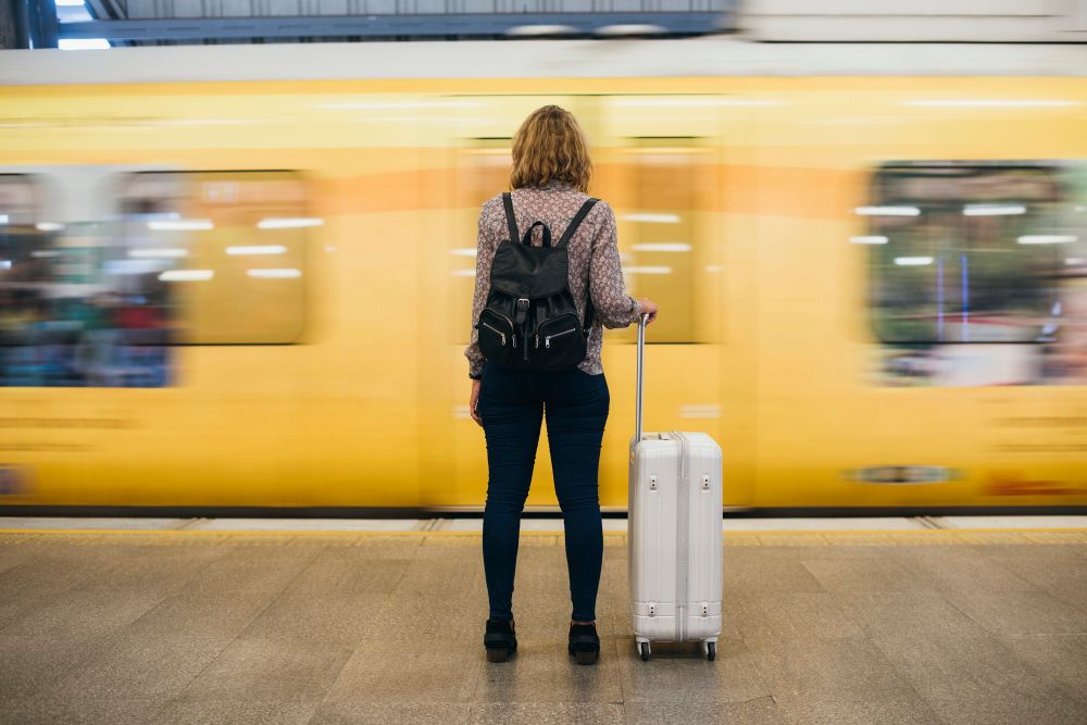 La alta velocidad ganó un 31% de viajeros en septiembre y el avión un 6,8%