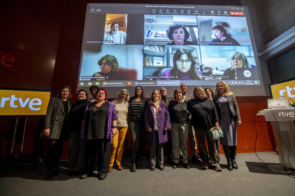 Las películas dirigidas por mujeres representan la mitad de las participadas por RTVE y estrenadas en 2023