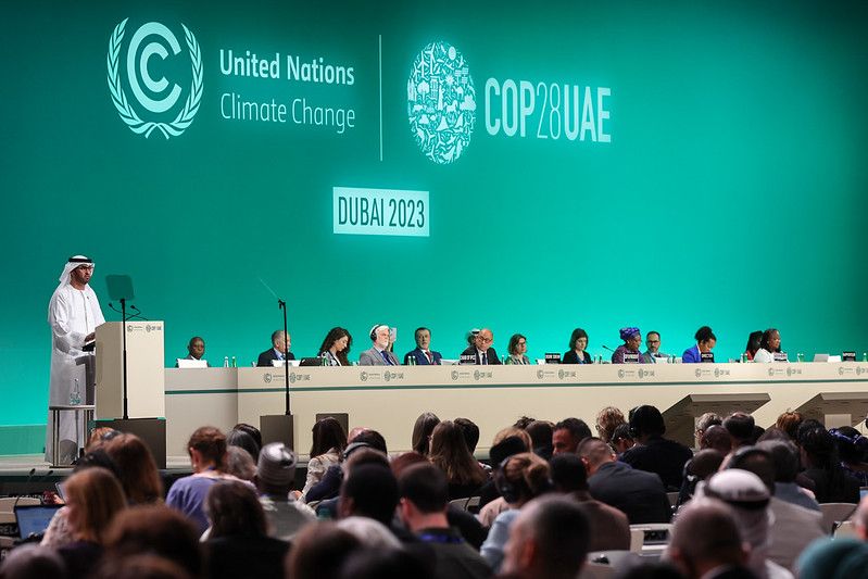 COP28 adopta acuerdo histórico para financiar pérdidas y daños por cambio climático