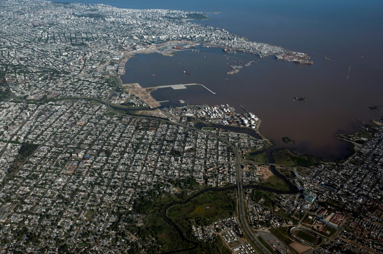Montevideo celebra su 300 aniversario entre polémicas por la fecha de fundación