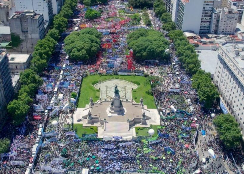 Argentina: Cuando el pueblo dice no, crecen los complots internos