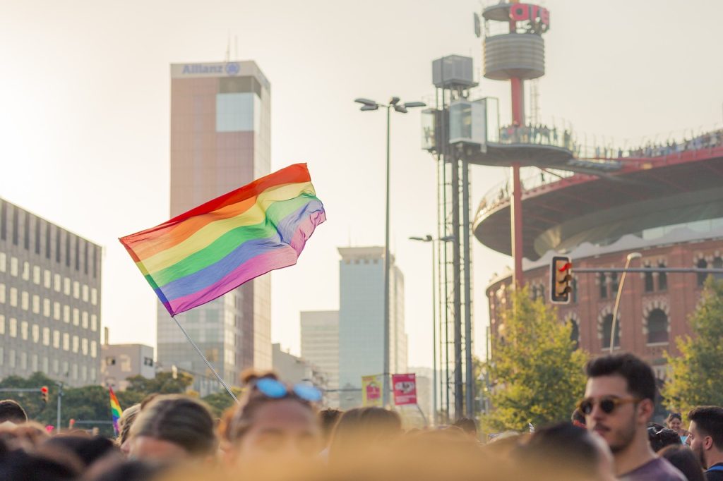 Campaña de concienciación en el Día del Orgullo LGTBI+