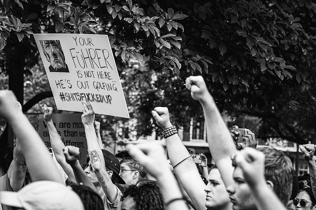 Dictadura fascista: ¿Puede pasar en Estados Unidos?