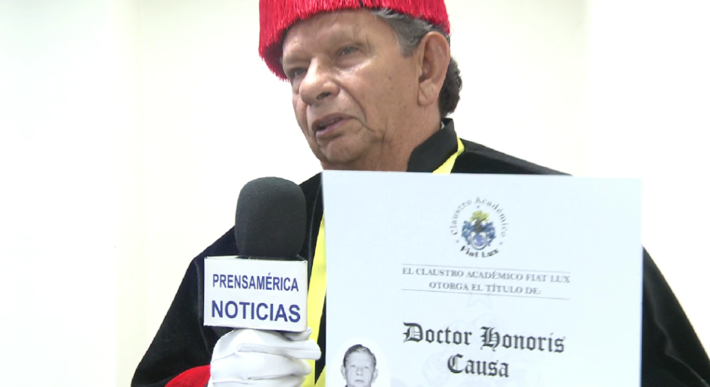 Académico Ramiro Cisneros recibe Doctorado Honoris Causa en Aguascalientes