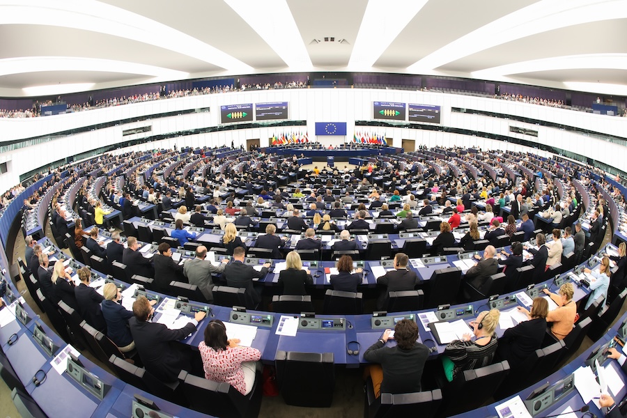 Resolución europea pide transición pacífica en Venezuela