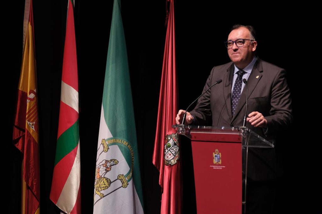 Arturo Bernal valora la labor de las casas andaluzas en el País Vasco
