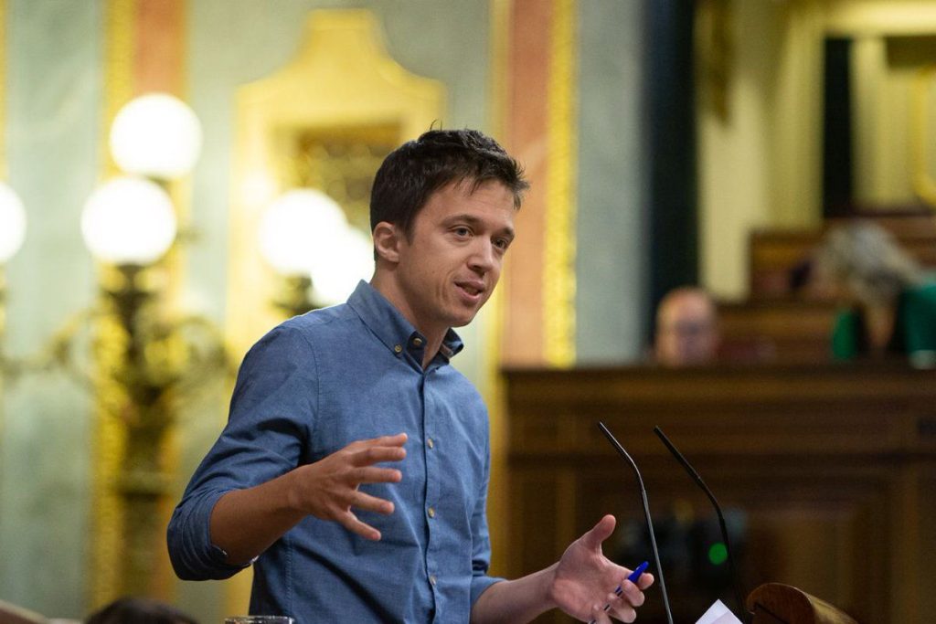 Errejón renuncia a su escaño por salud