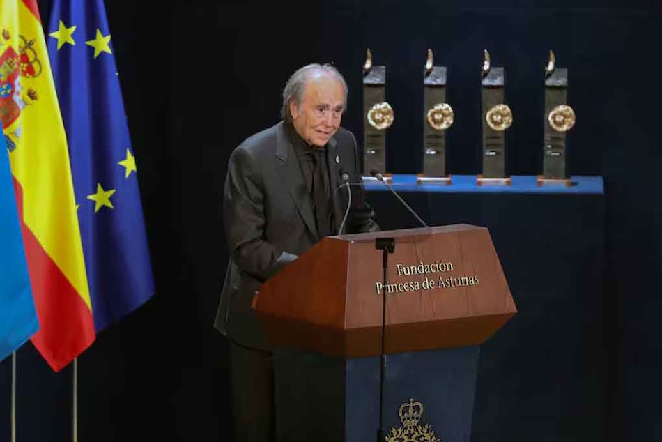 Serrat destaca la importancia de la libertad y la justicia