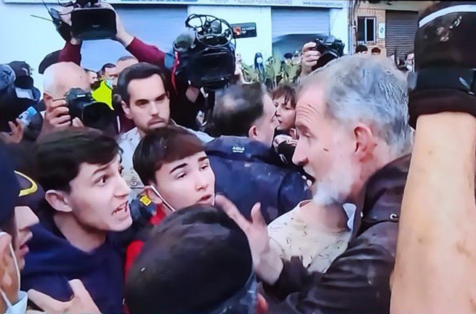 Tensión en la visita de los Reyes a Paiporta