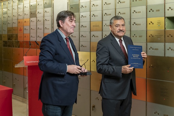 Vínculo entre la Universidad de Nuevo León y el Cervantes