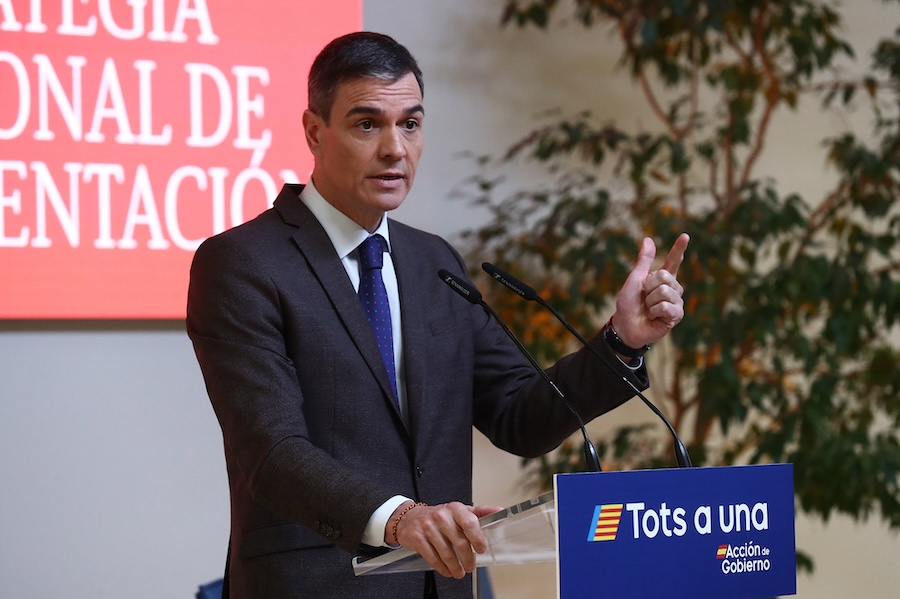Creer en puentes, no en muros, afirma el presidente