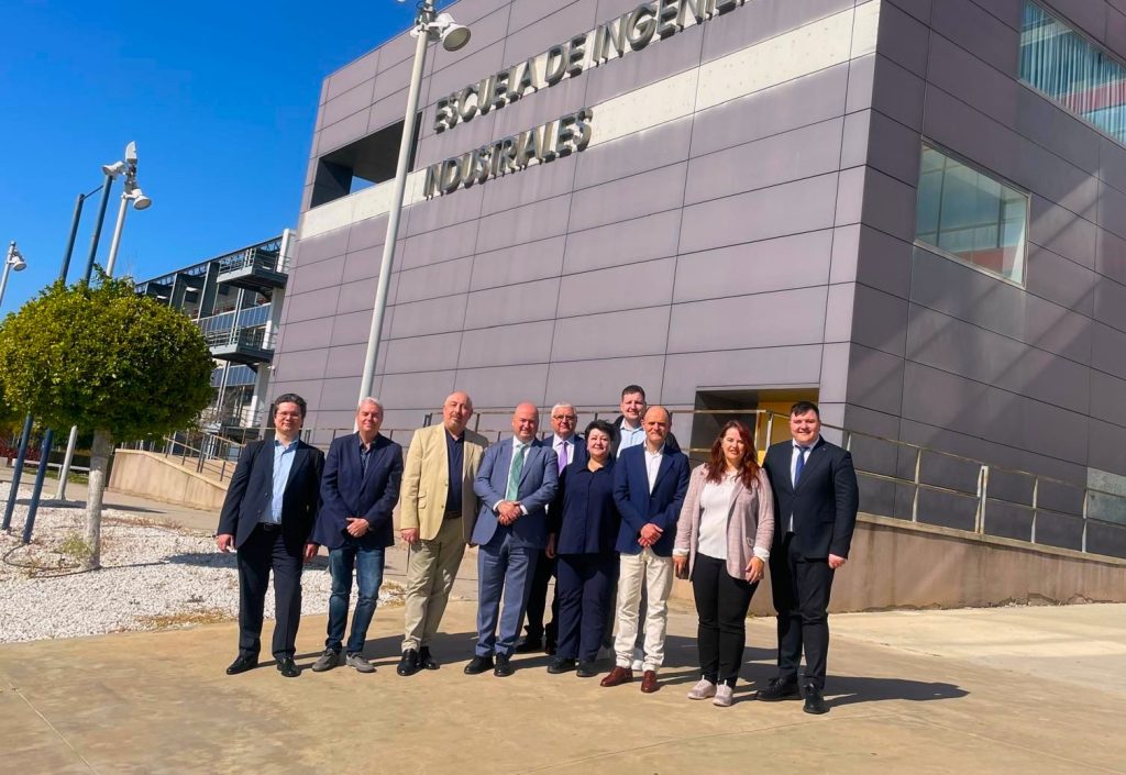 Acuerdos entre la UMA, la Universidad de Moldavia y el PTA