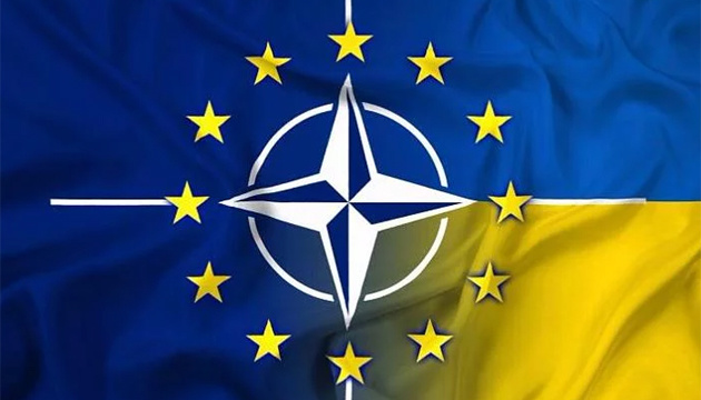 La Hora de Europa: independencia, desmilitarización y desarme