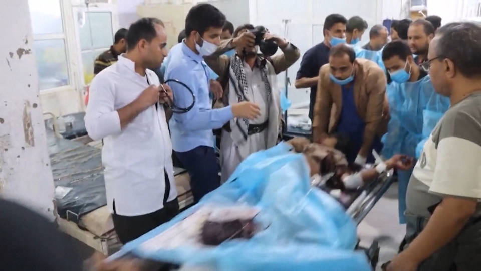 EE.UU. bombardea Yemen y mata a decenas de civiles