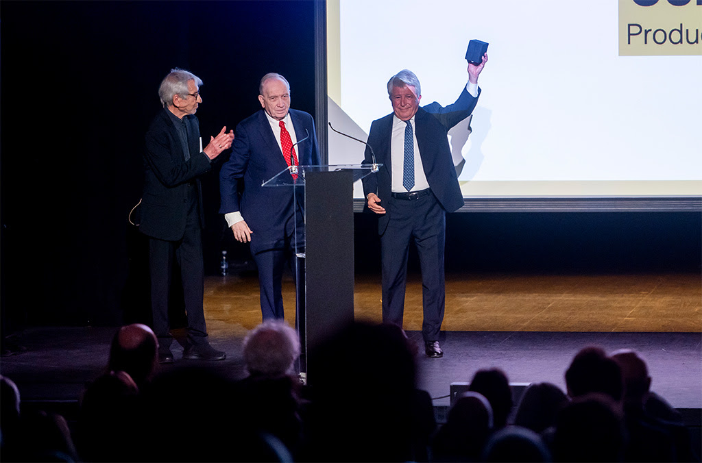 Enrique Cerezo recoge la Medalla de Oro 2025