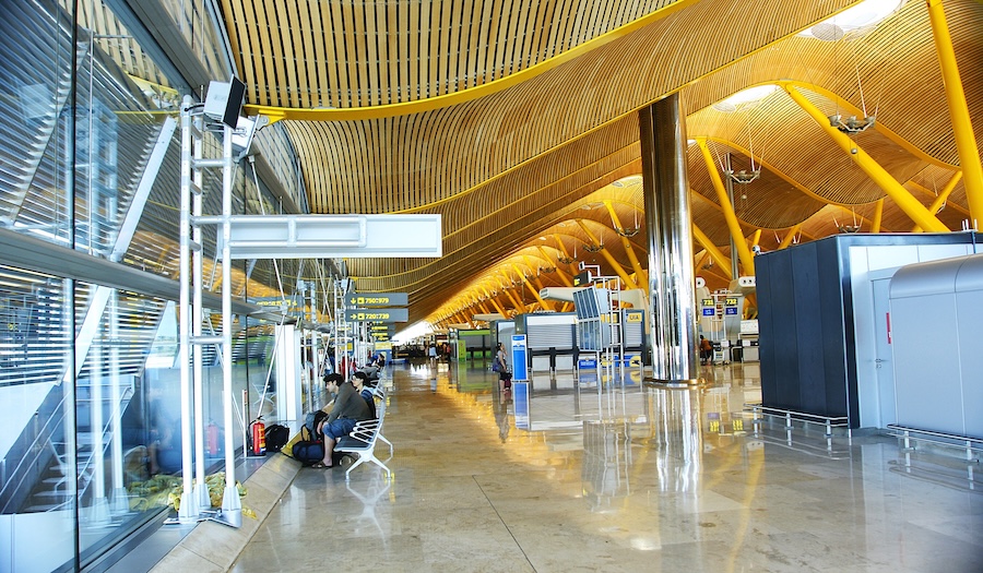 Aún duermen 25 personas en las inmediaciones de Barajas