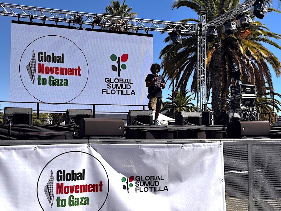 La flotilla Global Sumud zarpa desde Barcelona rumbo a Gaza