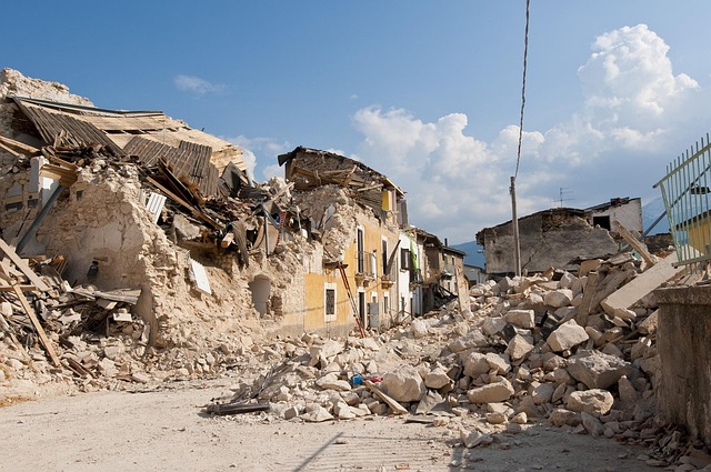 Devastador terremoto en Afganistán deja más de 600 muertos y miles de heridos