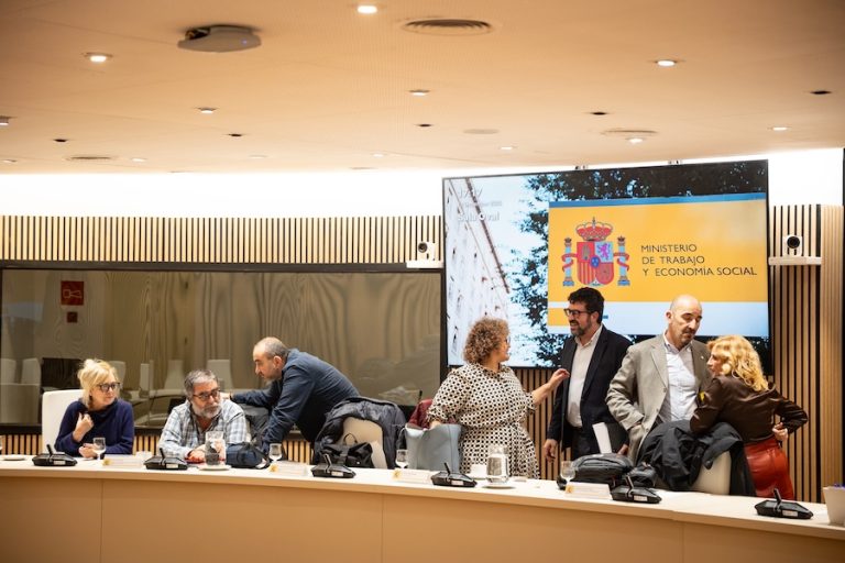 Trabajo abre negociación para subir el SMI en 2026