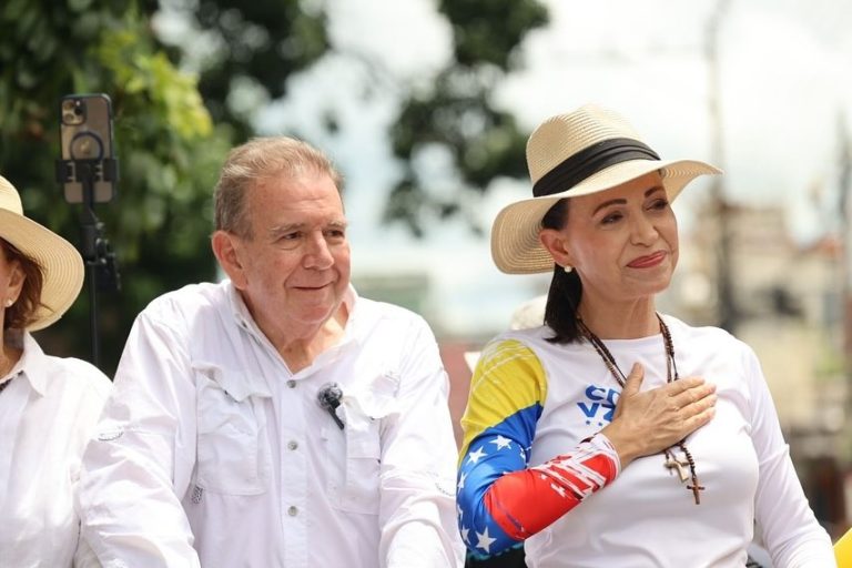Machado defiende la investidura «inmediata» de Edmundo González