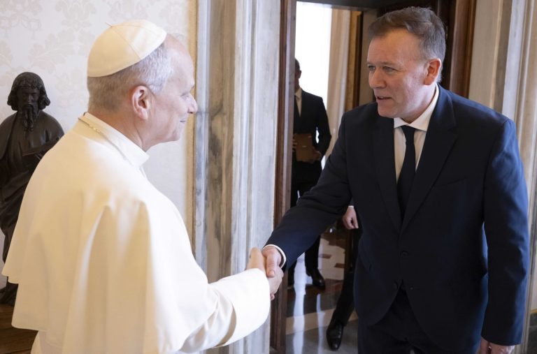 DIRECTIVOS EMPRESARIALES SE REUNIERON CON LEON XIV EN EL VATICANO