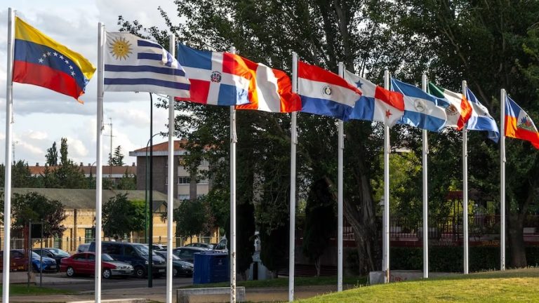 La necesidad de la COMUNIDAD ECONOMICA HISPANO AMERICANA