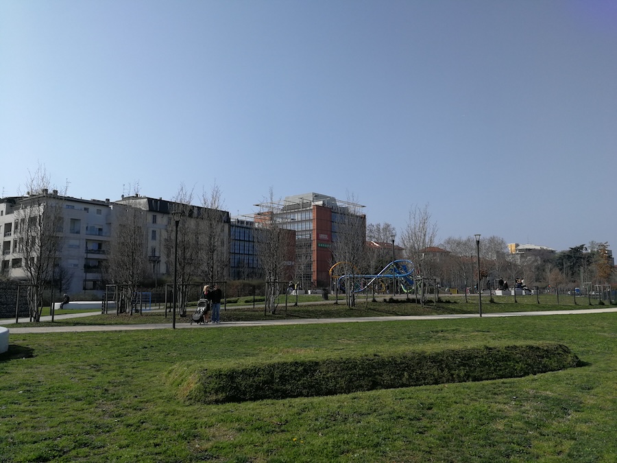 Milán