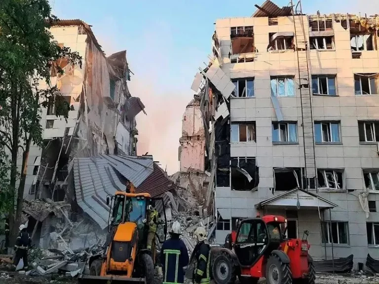 El atentado con bomba en la residencia estudiantil de Starobelsk deja en muy mal lugar a Ucrania y a sus aliados occidentales