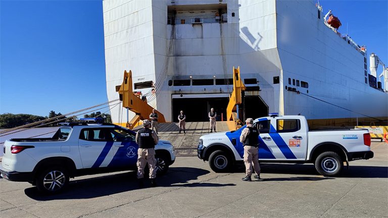 PREFECTURA NAVAL ARGENTINA DESPLIEGA OPERATIVO ANTI NARCO
