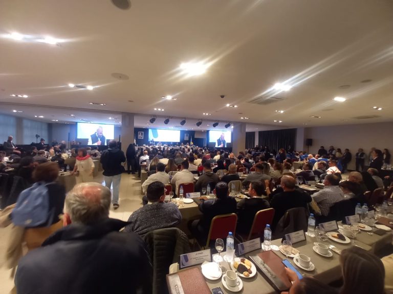LOS SINDICATOS DE ARGENTINA ELEVAN SU DISCONFORMIDAD A UN MODELO ERRATICO DE GOBIERNO